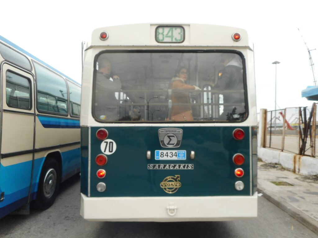 Το ιστορικό “πράσινο” λεωφορείο 843 Πειραιάς-Πέραμα