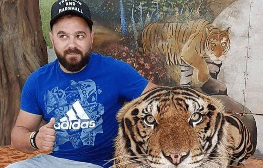 Ταϊλάνδη - Έκκληση να σταματήσουν οι τουρίστες «selfies» με τίγρεις